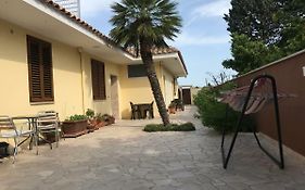 B&B Sun House